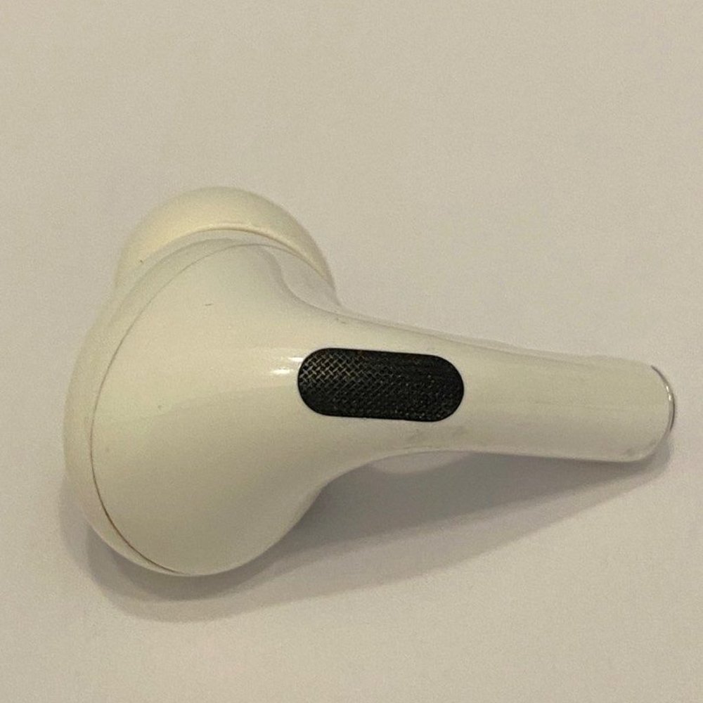 AirPods Pro 1nd generation (R) - Picture 3 of 5